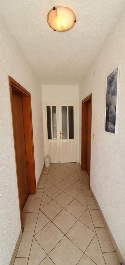 Guest House Angela Сен Екстериор снимка