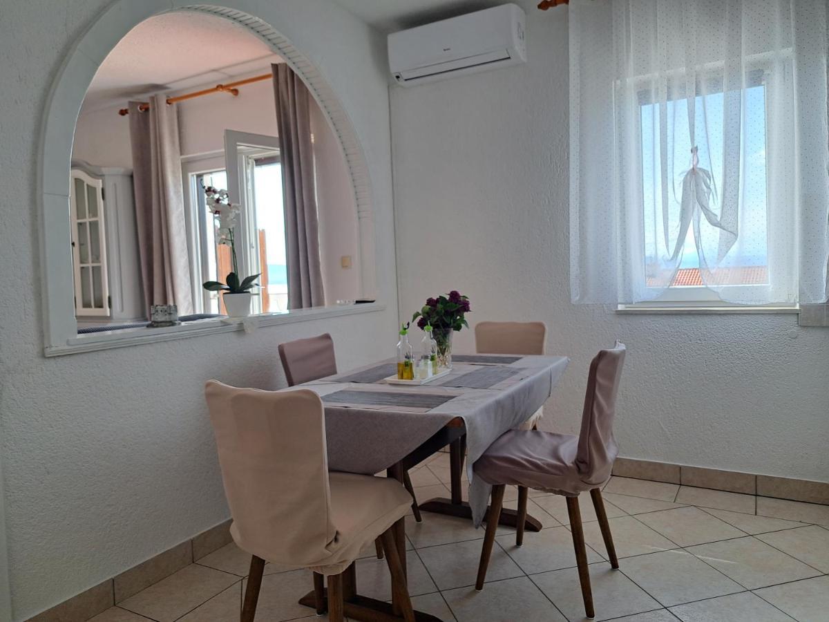 Guest House Angela Сен Екстериор снимка